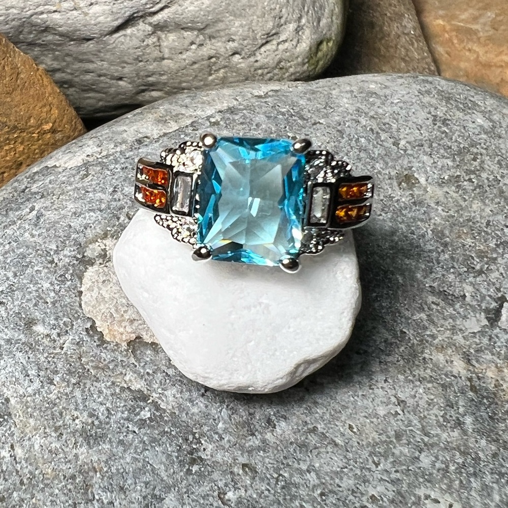 🔥Simulated blue topaz, honey citrine & diamond size 6 ring